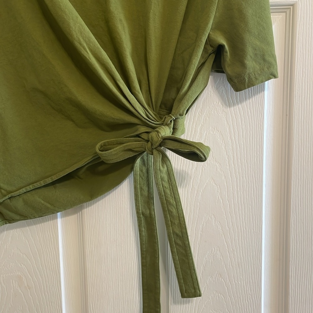 Fabletics Rue tie Tshirt - Picture 3 of 4